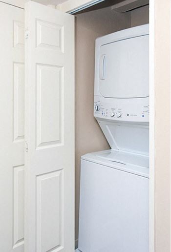Washer/dryer * in select homes